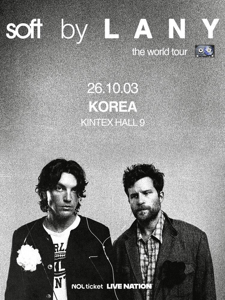 레이니 내한공연 LANY: soft world tour 포스터